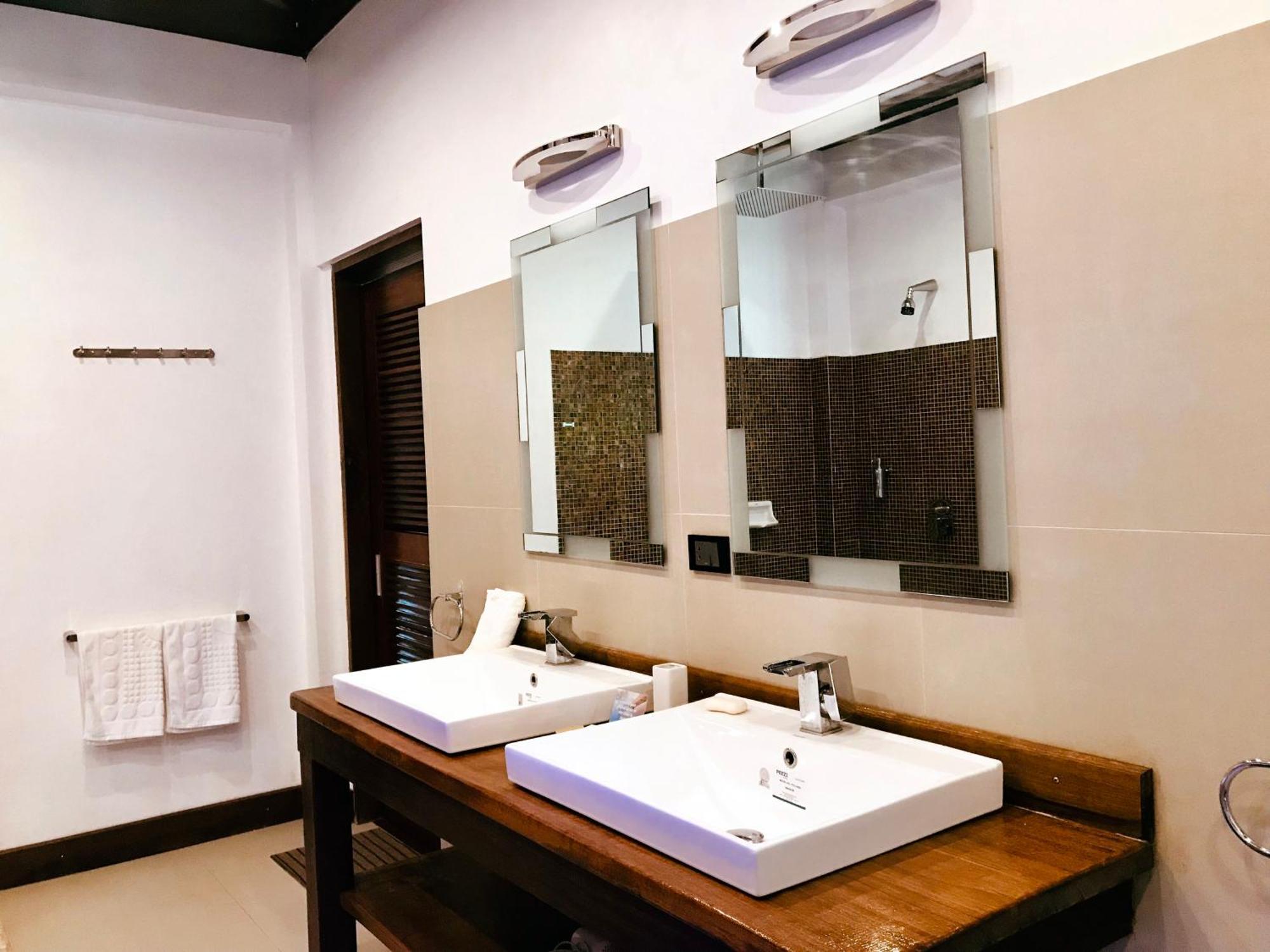 אל נידו Dolarog Beach Resort חדר תמונה